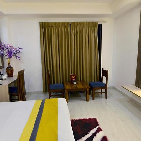 Hotel The Yellow Nayagaon Екстер'єр фото