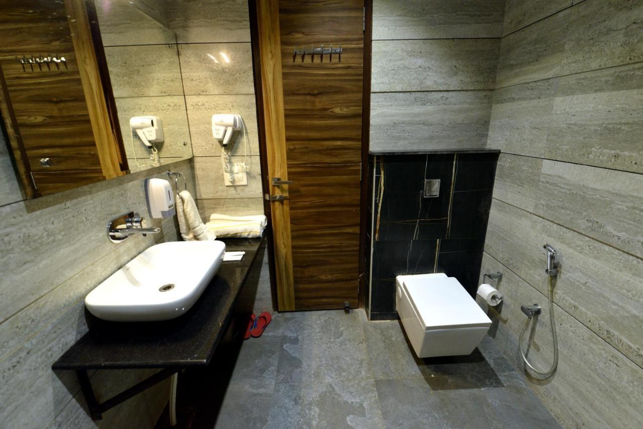 Hotel The Yellow Nayagaon Екстер'єр фото